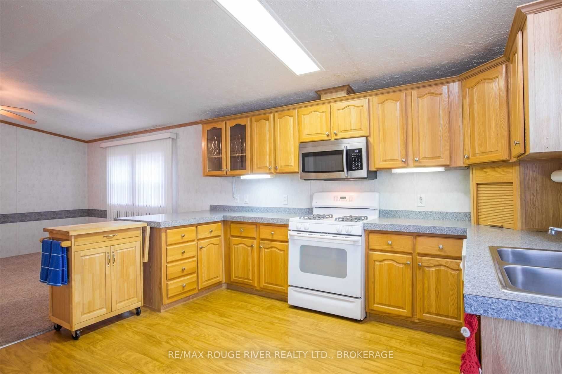 16 Bayview Drive