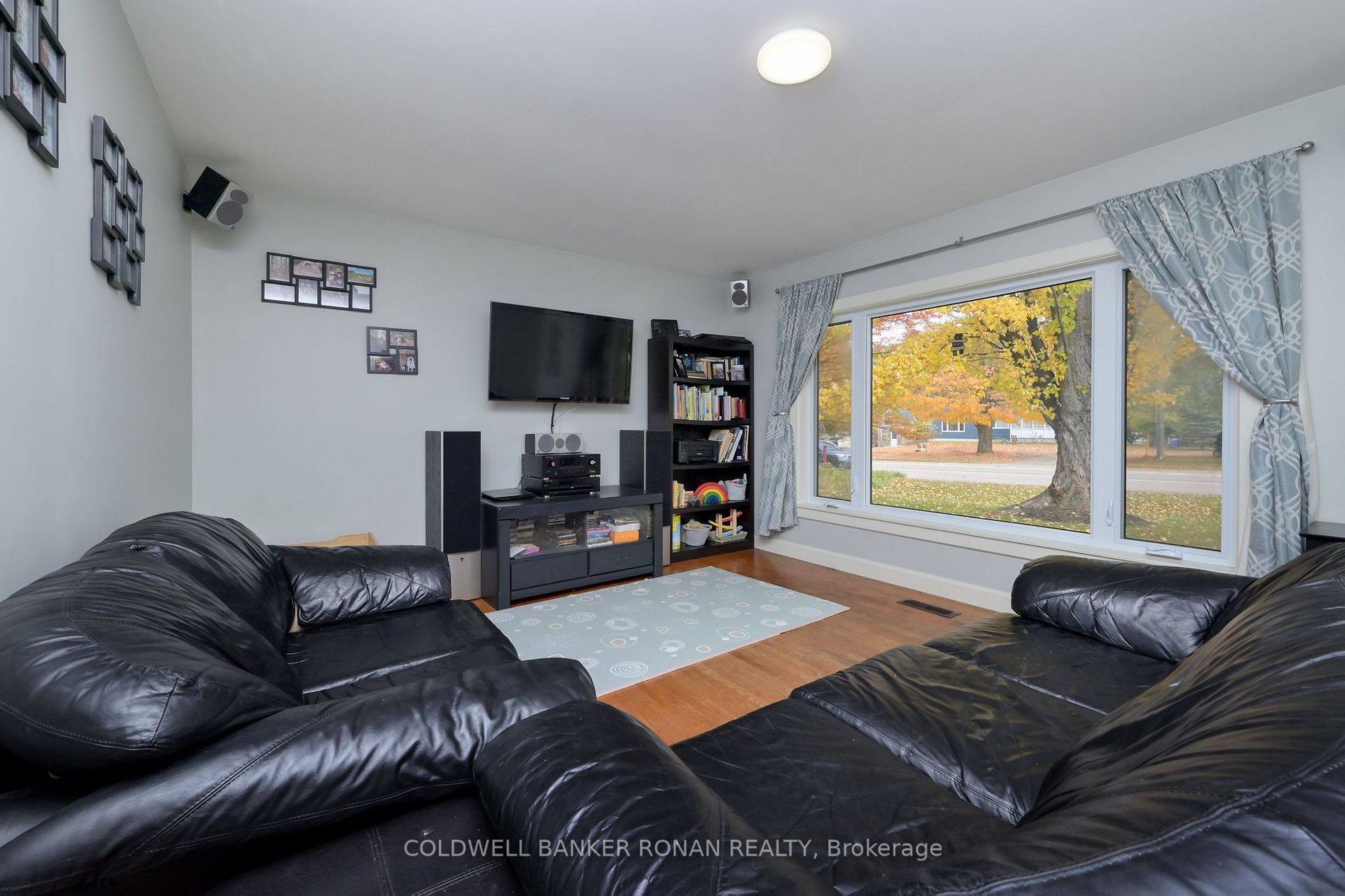 Listing X6000508 - Large Photo # 11