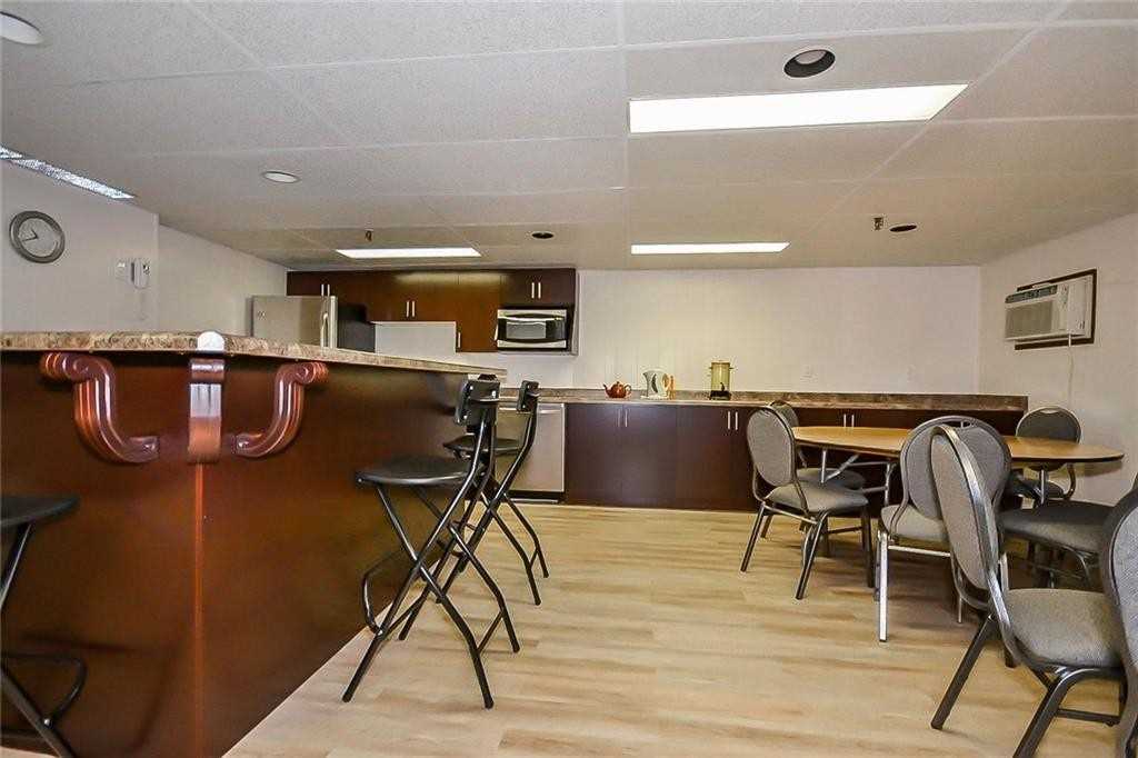 1964 Main St W, #503