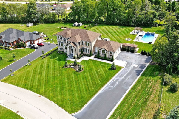 11 Stewart Dr, Erin