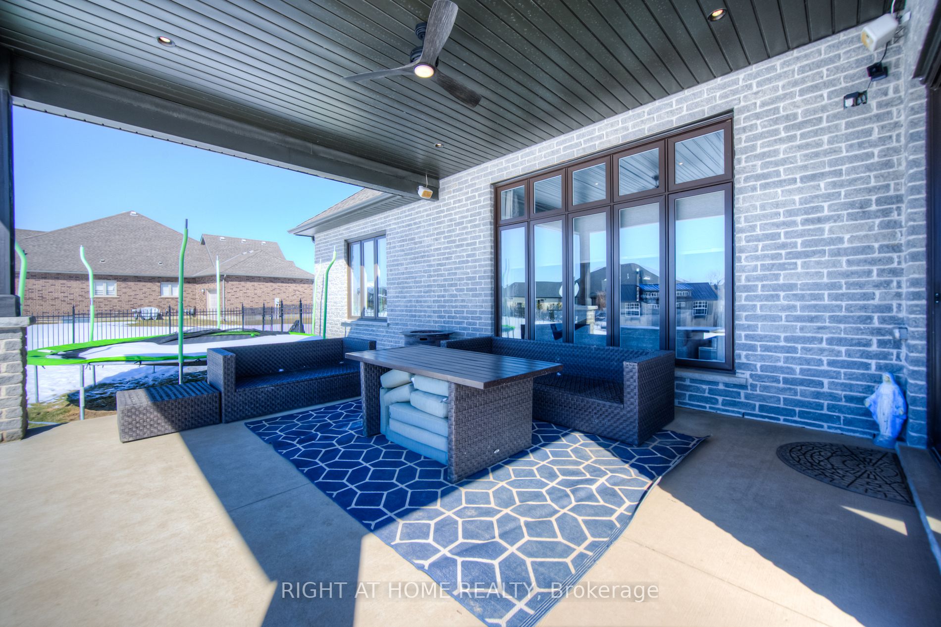 Listing X6001668 - Large Photo # 30