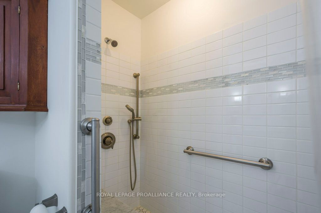 Listing X6001688 - Large Photo # 21