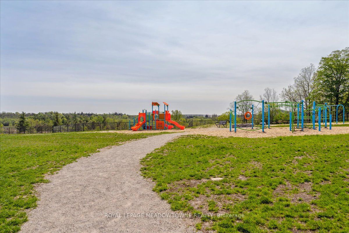 Listing X6001900 - Large Photo # 39