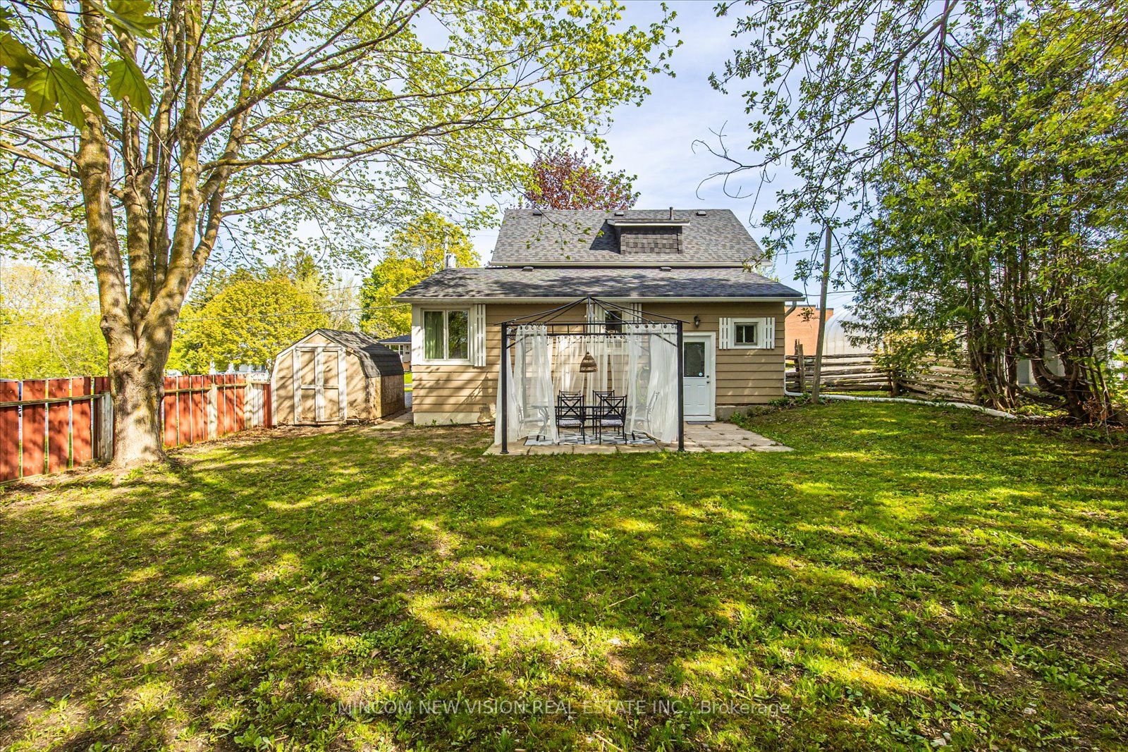 61 Riverview Road