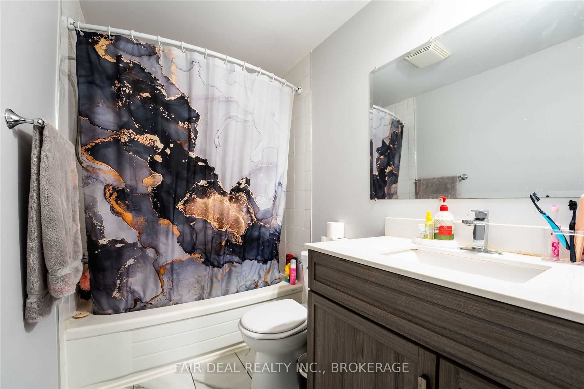 1443 Huron St, #18