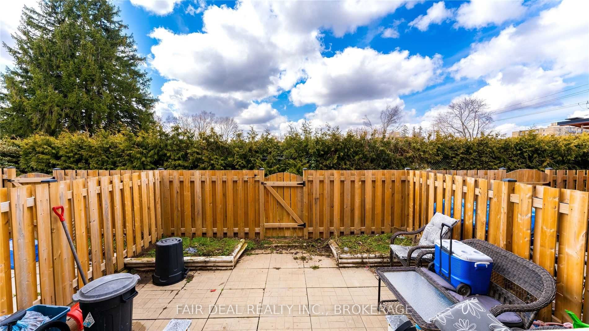 1443 Huron St, #18