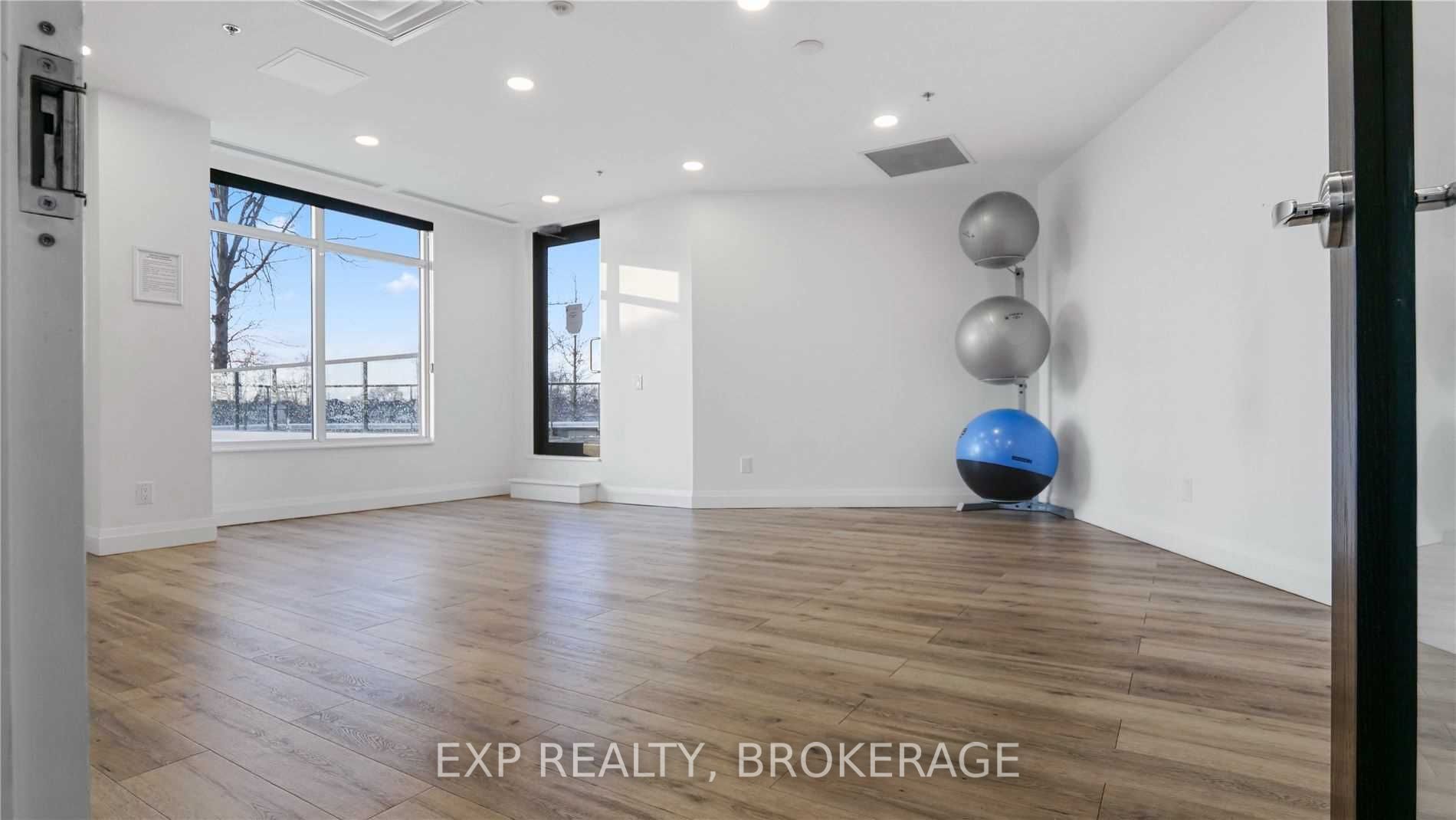 7711 Green Vista Gate, #402