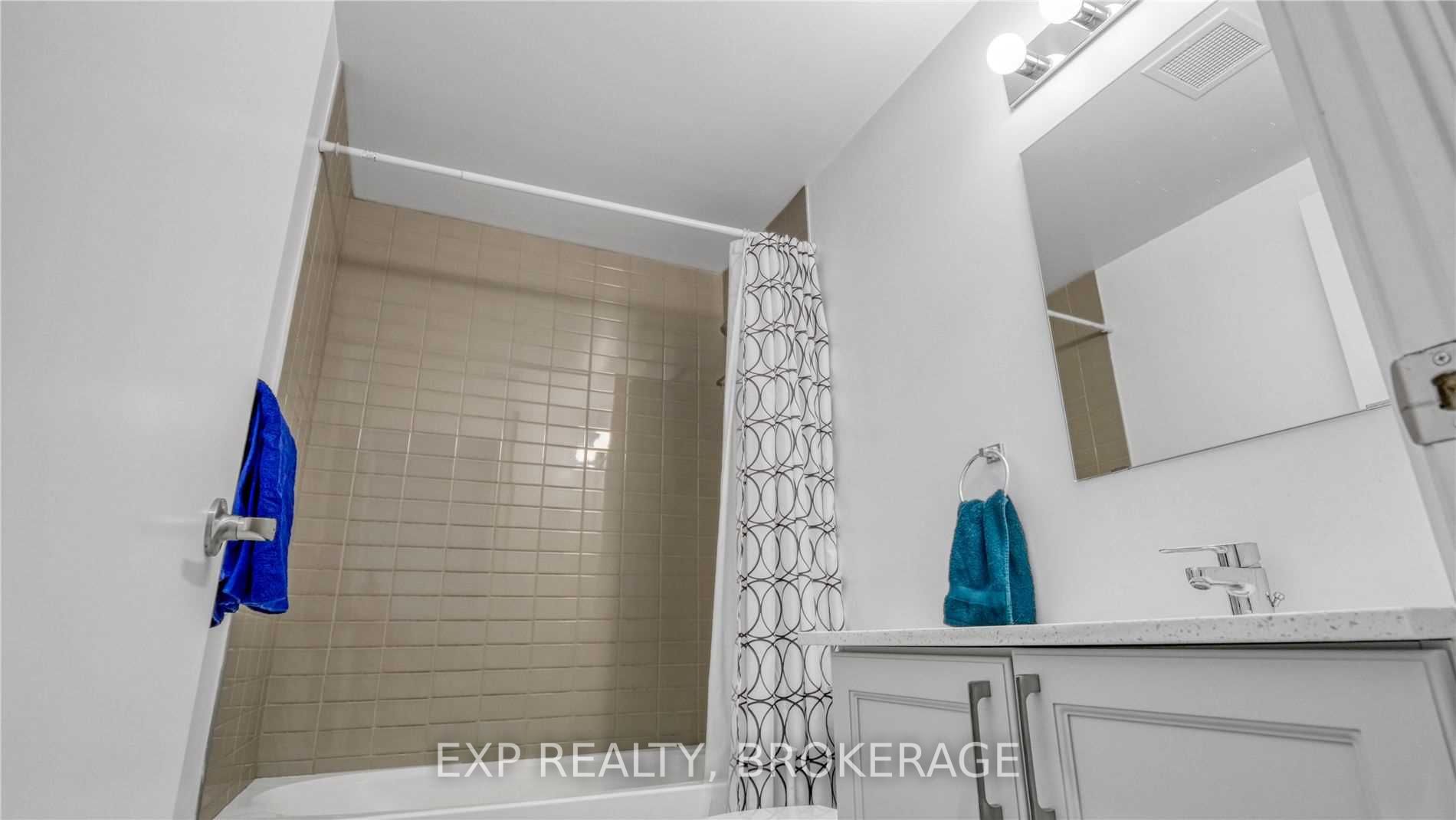 7711 Green Vista Gate, #402