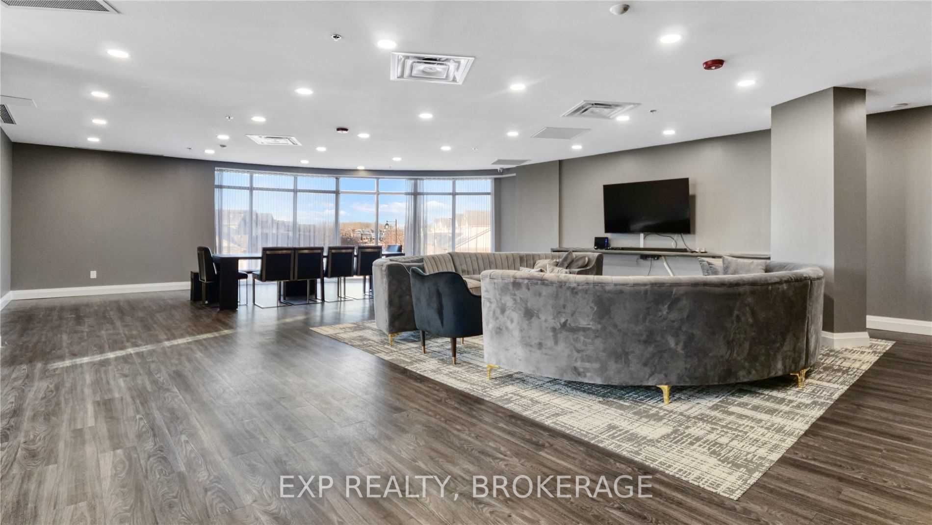 7711 Green Vista Gate, #402