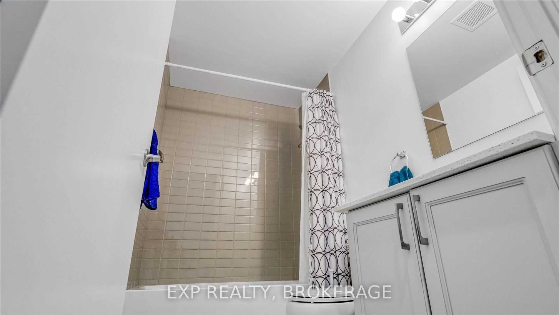 7711 Green Vista Gate, #402