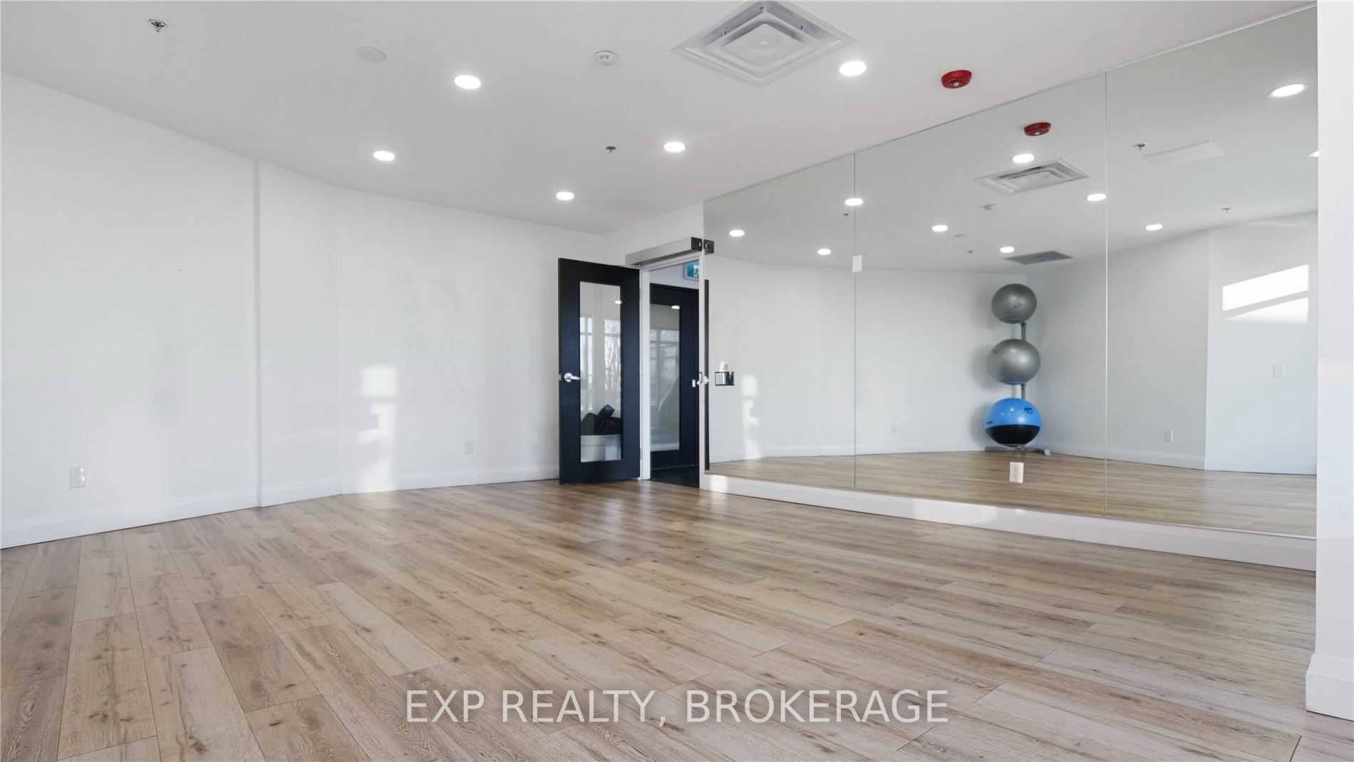 7711 Green Vista Gate, #402