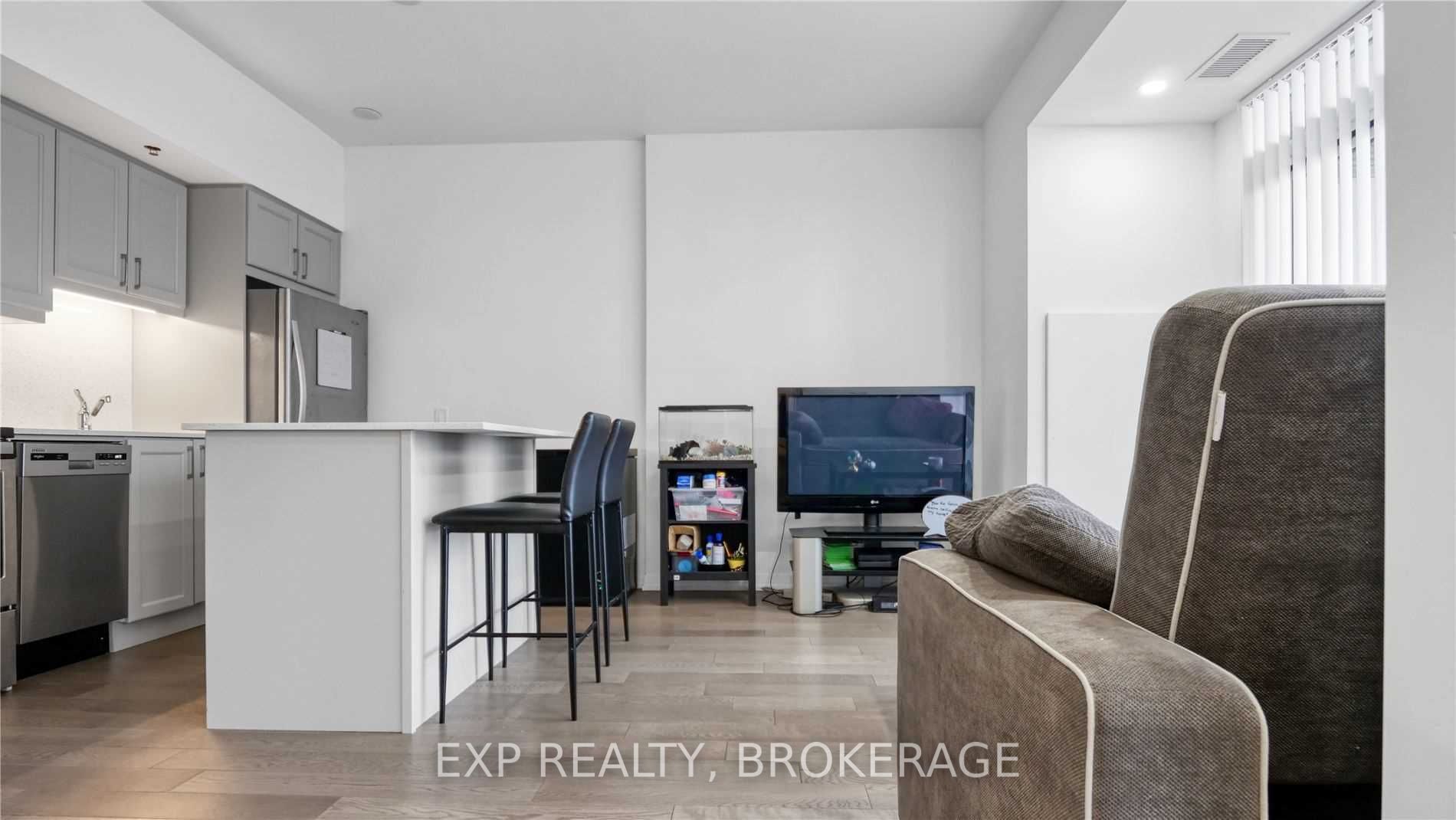 7711 Green Vista Gate, #402