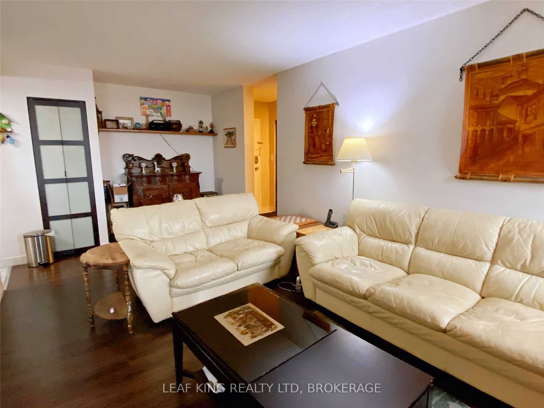 Listing X6003069 - Large Photo # 3