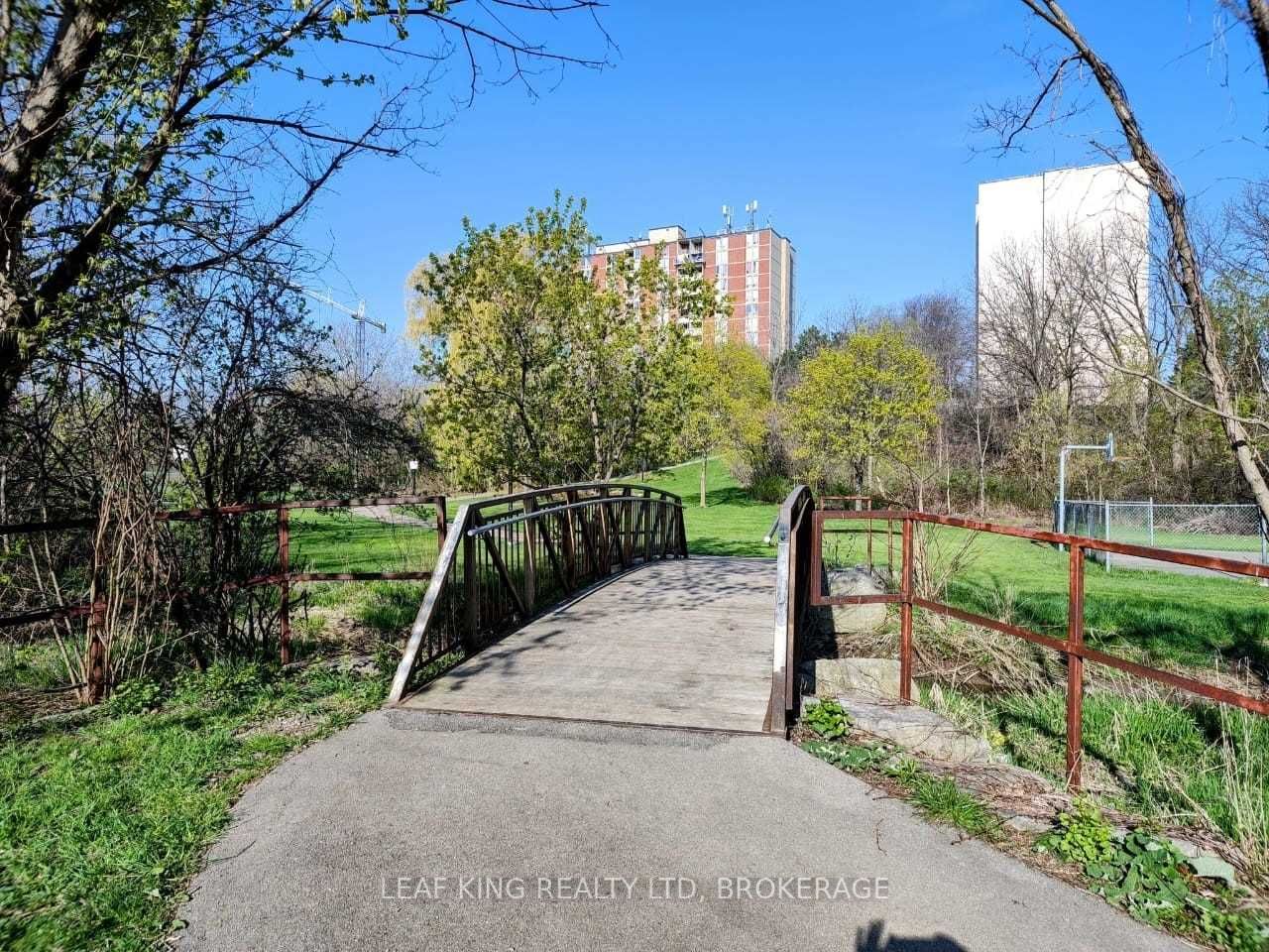 Listing X6003069 - Large Photo # 28
