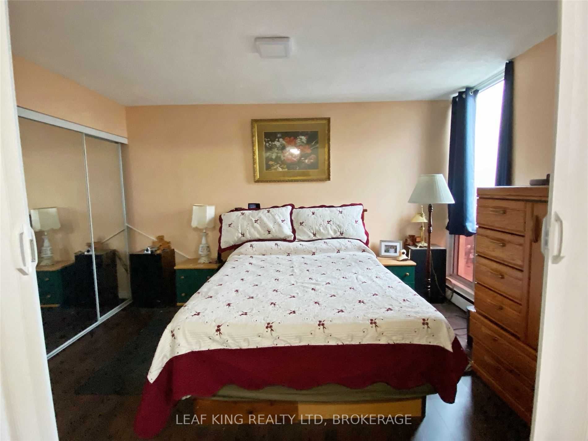 Listing X6003069 - Large Photo # 4