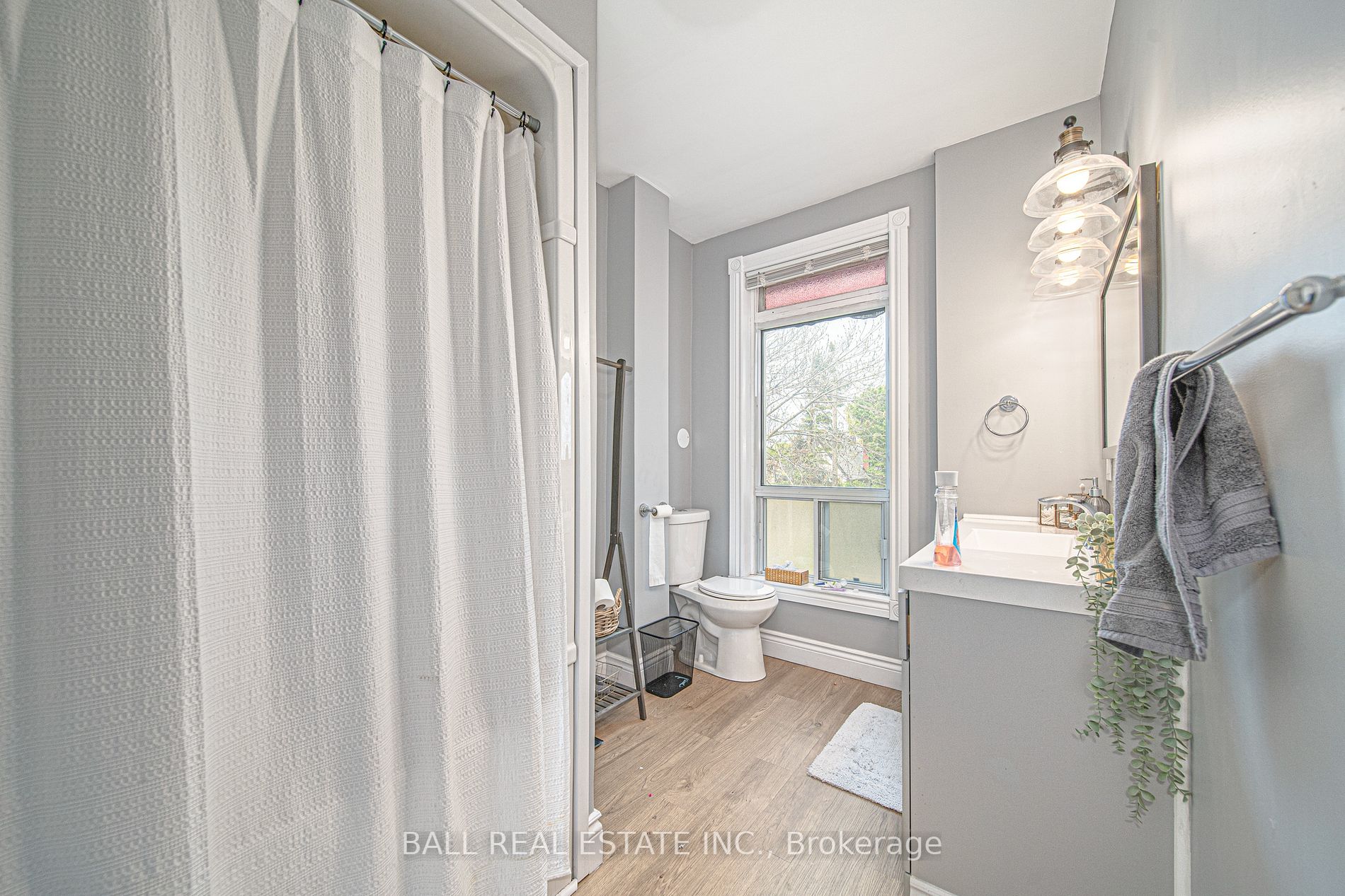 Listing X6003416 - Large Photo # 20