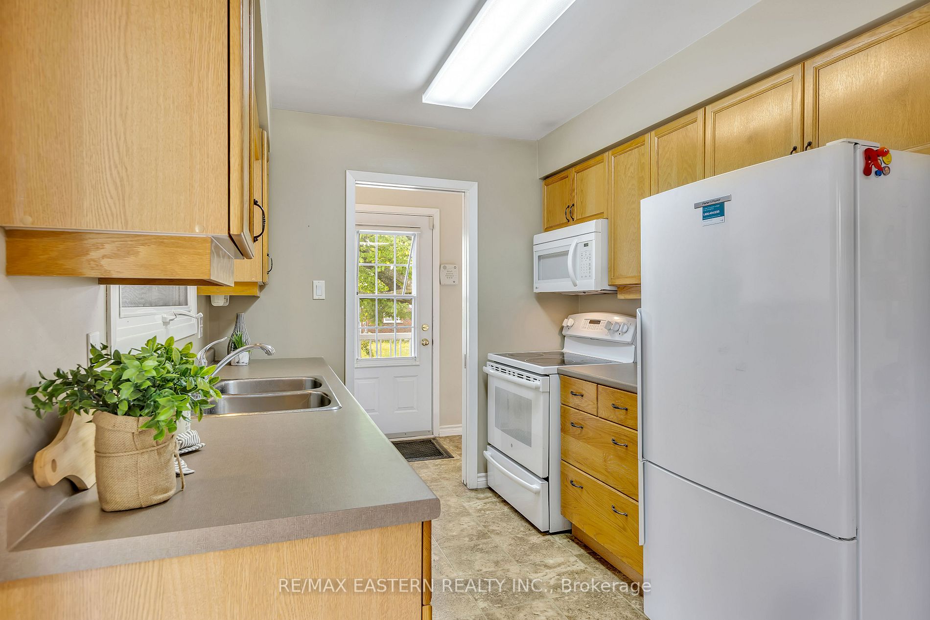Listing X6004604 - Large Photo # 12