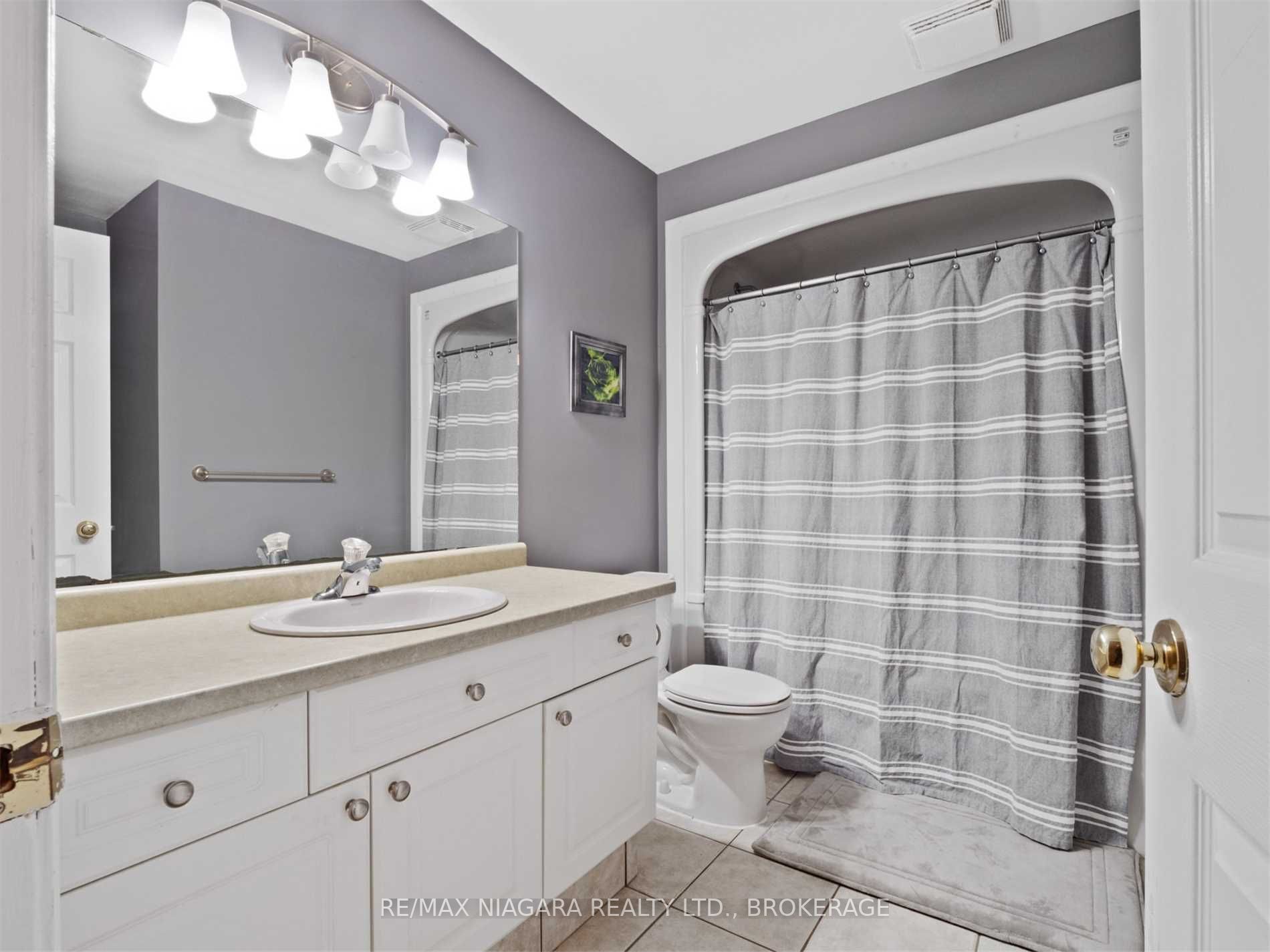 92 Thorold Ave