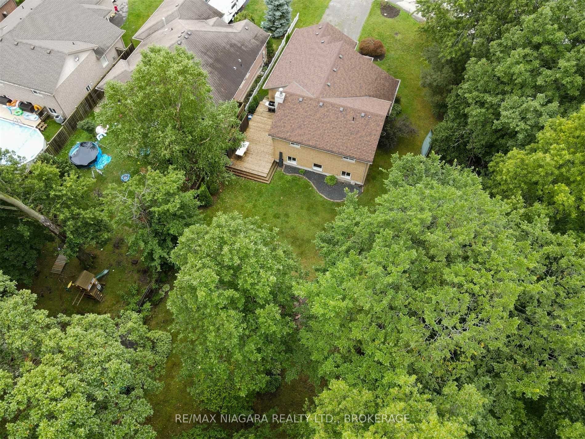 92 Thorold Ave
