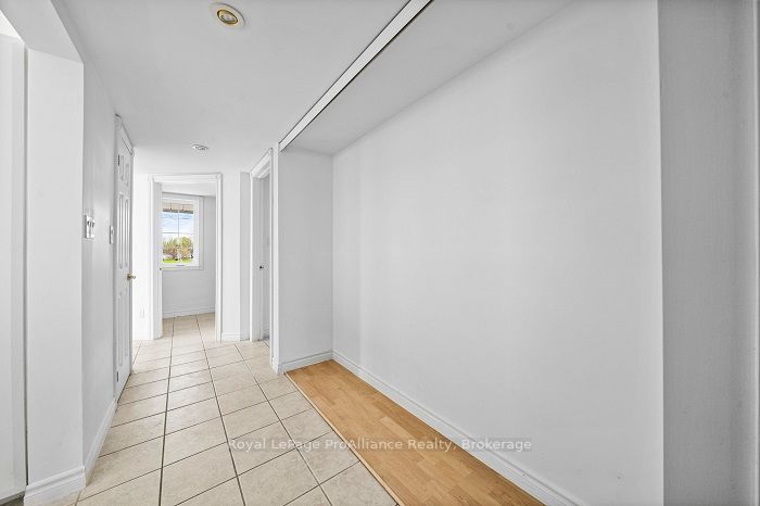 311 Dundas St E, #60