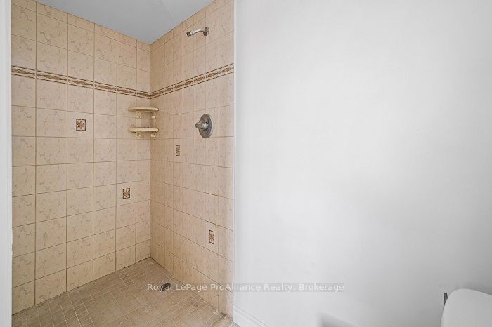 311 Dundas St E, #60