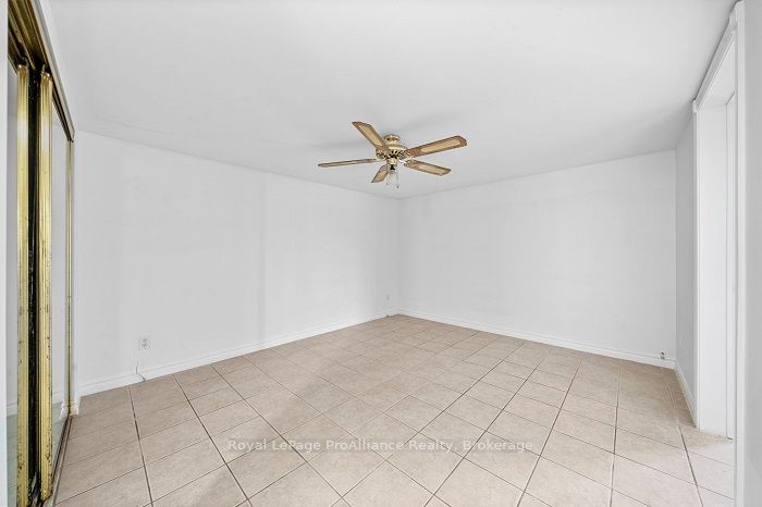 311 Dundas St E, #60