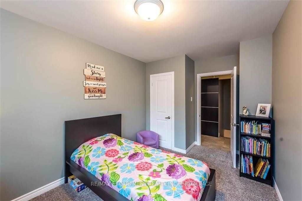 47 Blossom Ave