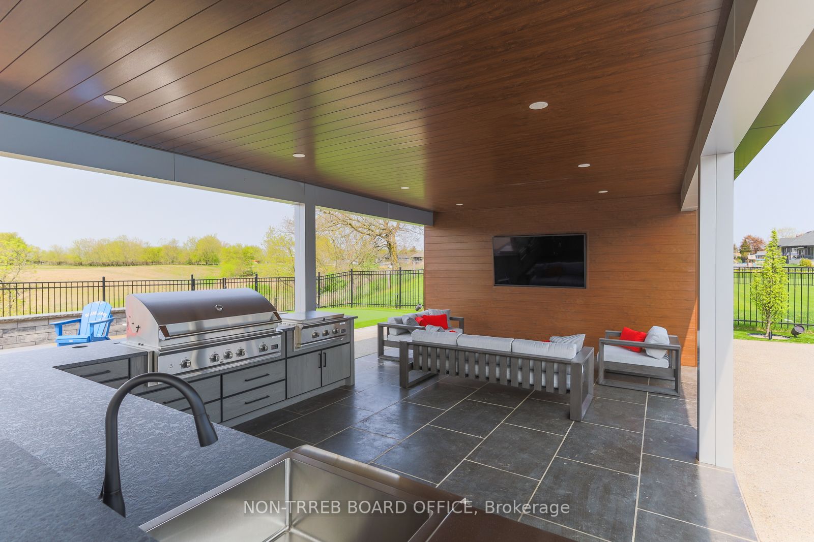 Listing X6005640 - Large Photo # 37