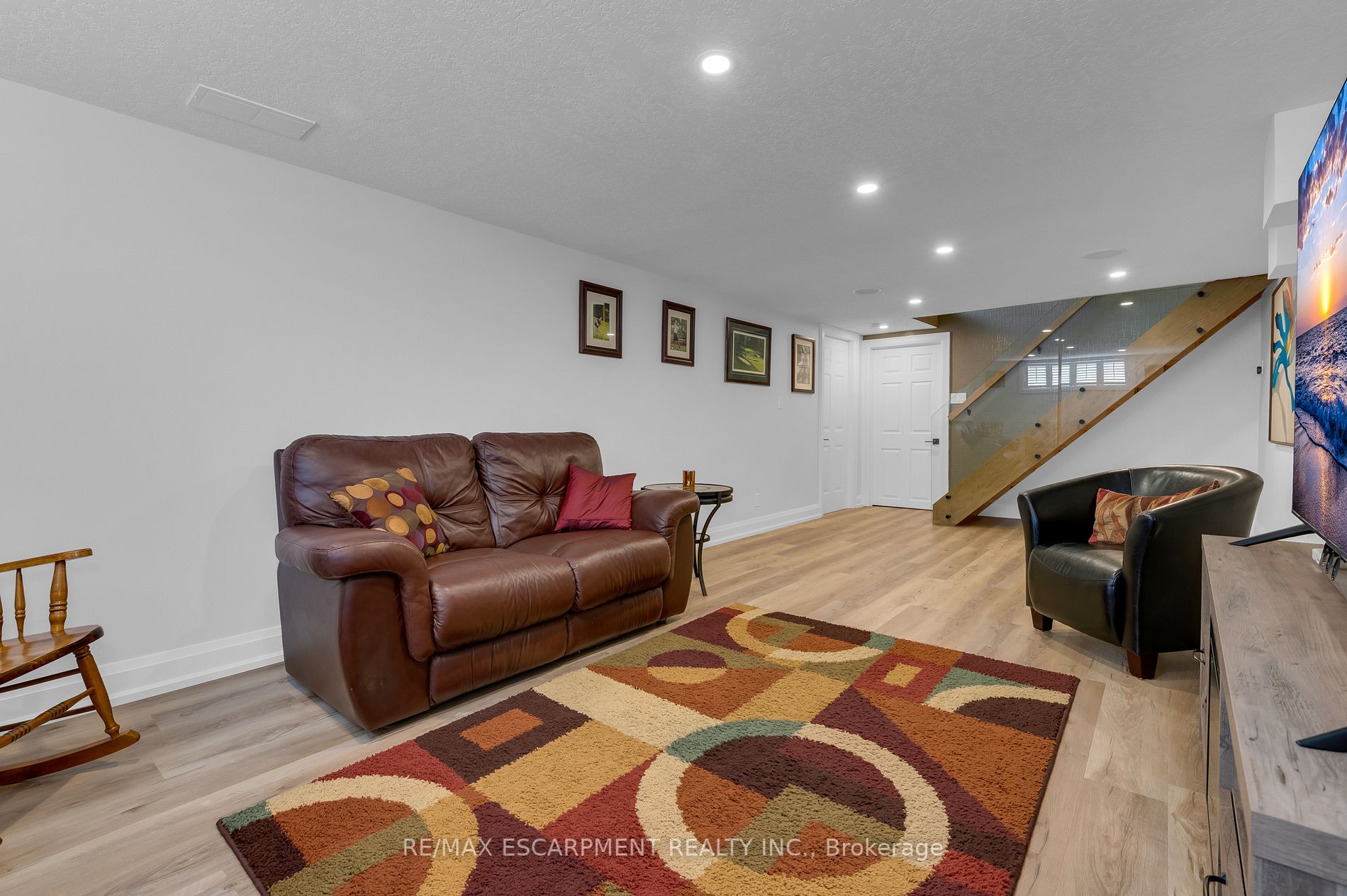 83 Dorchester Dr