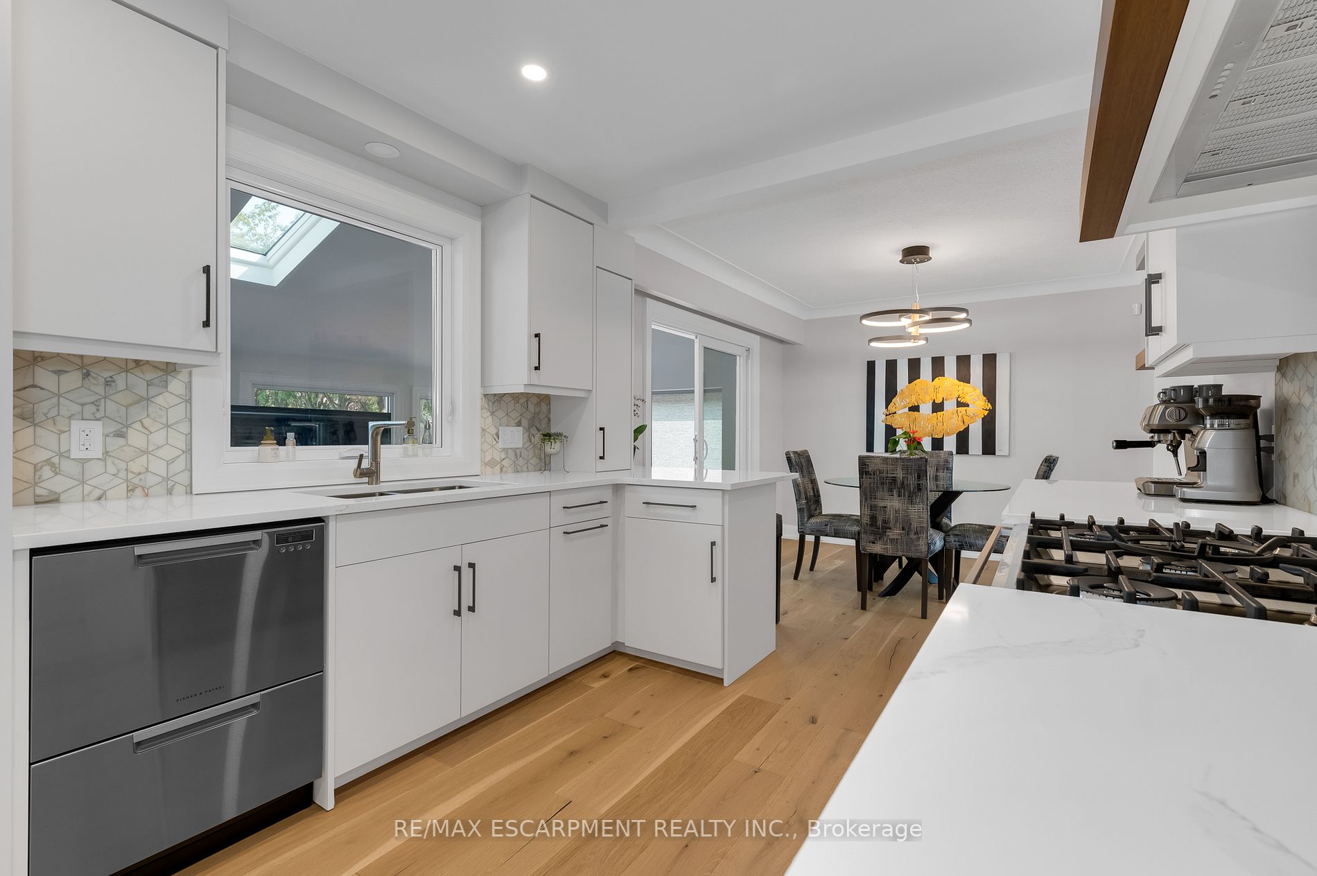 83 Dorchester Dr