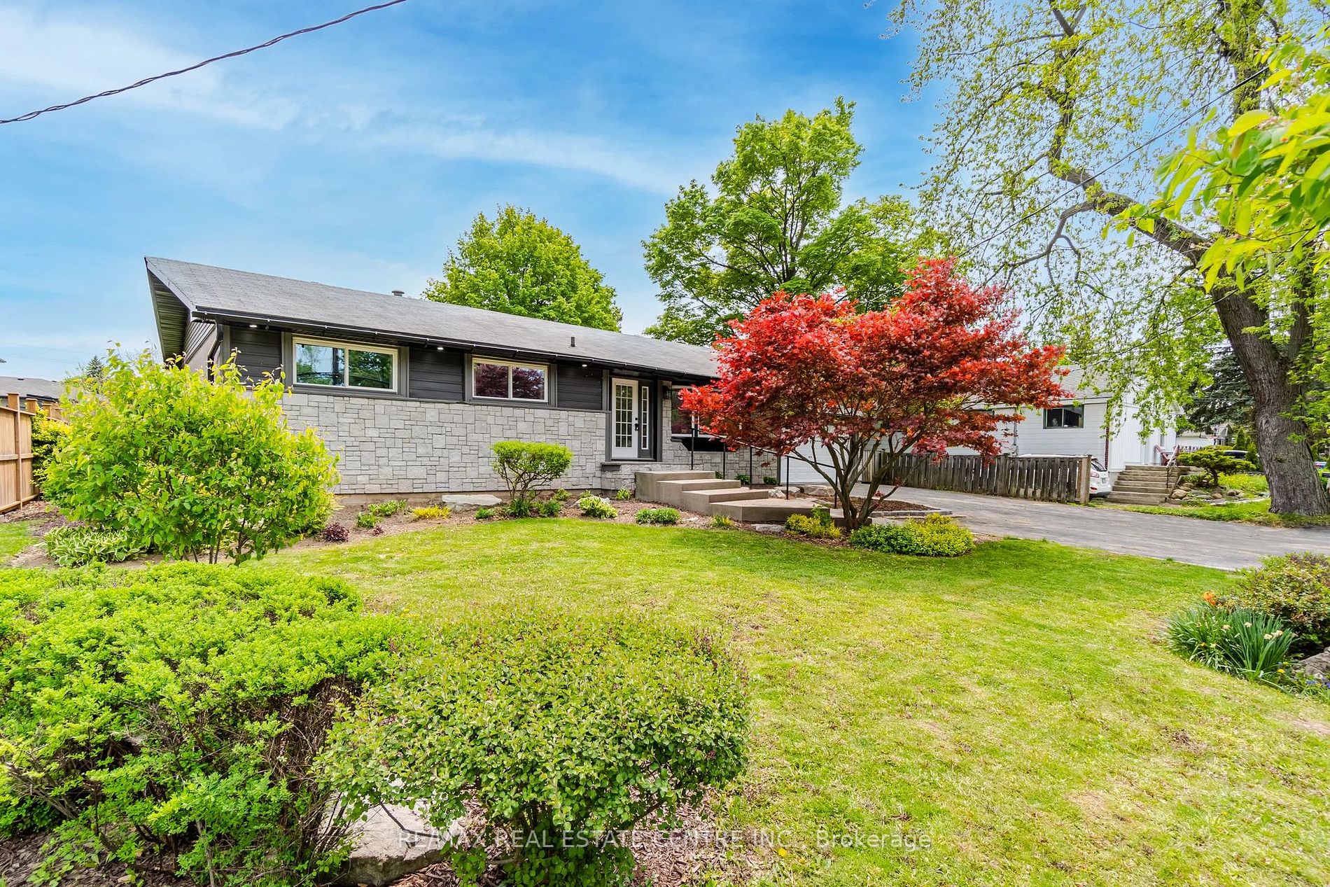 678 Mohawk Rd