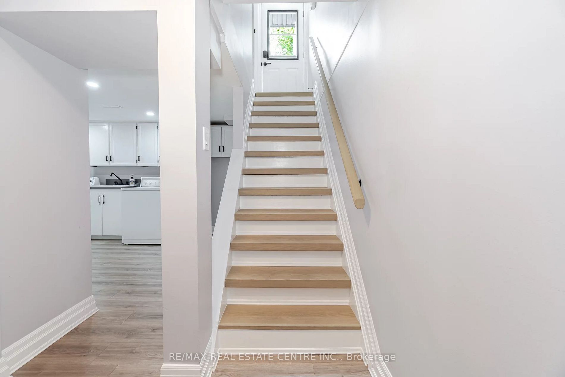 678 Mohawk Rd