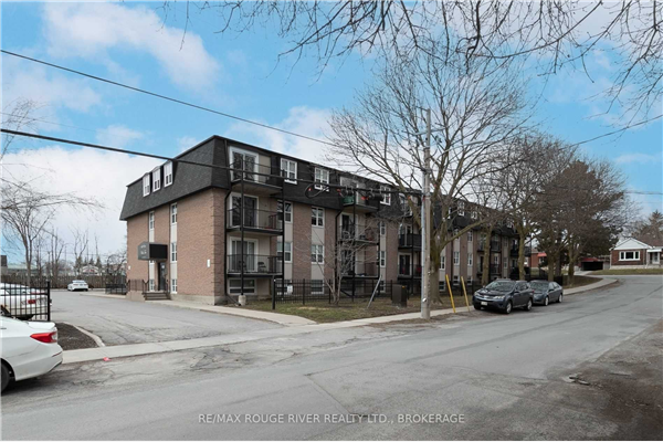 25 College St E, Belleville