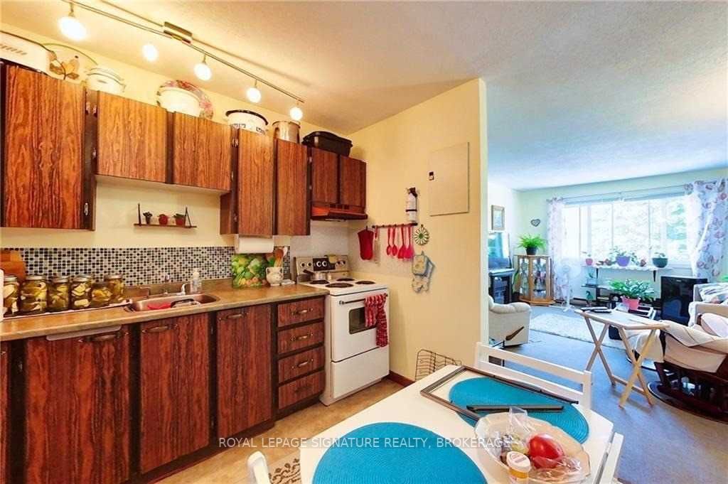 Listing X6007781 - Large Photo # 14