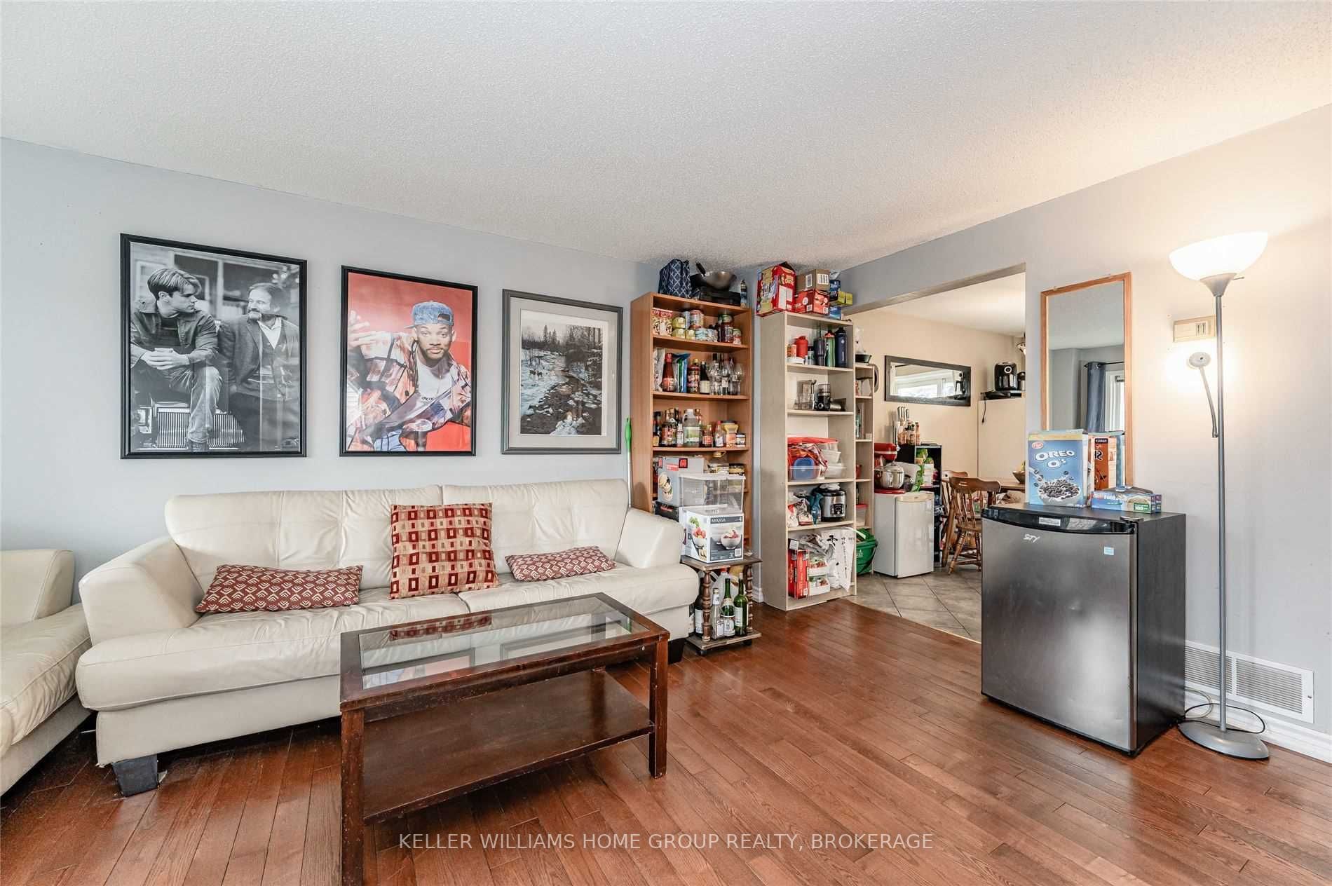 26 Sidney Cres