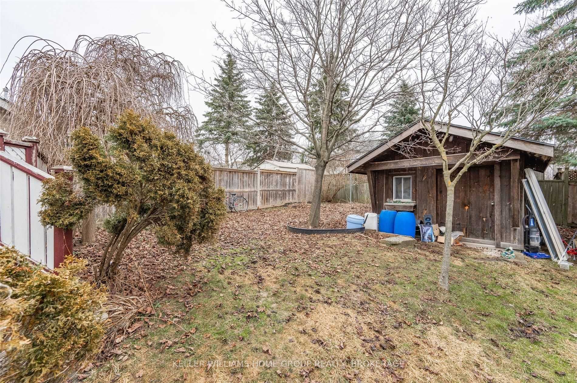 26 Sidney Cres