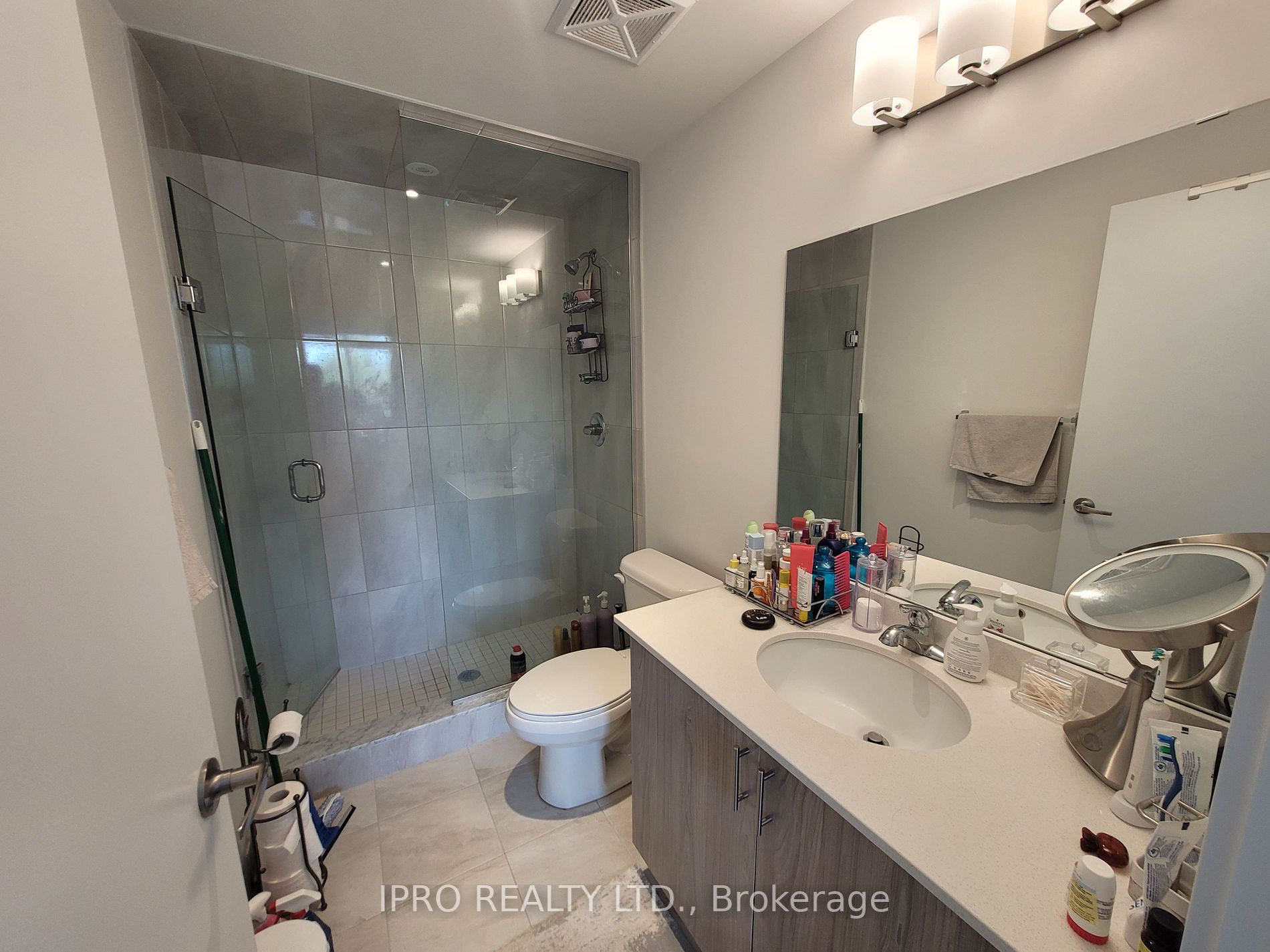 16 Markle Crescent, #301