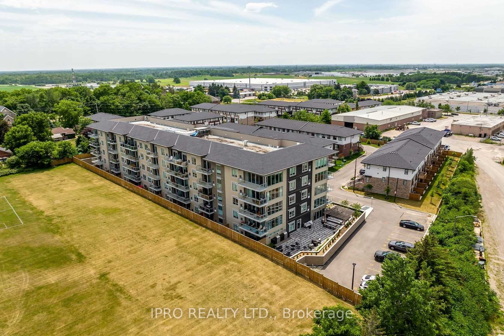 16 Markle Crescent, #301