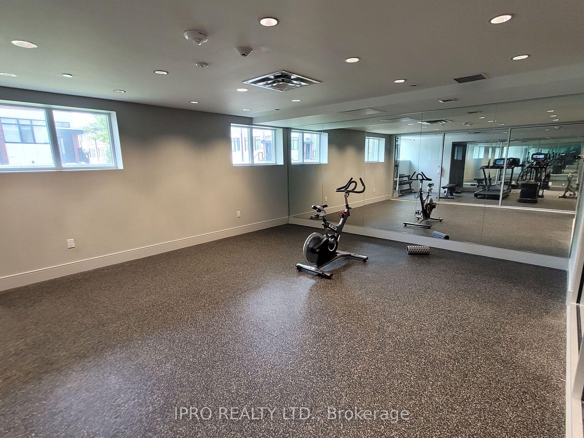 16 Markle Crescent, #301