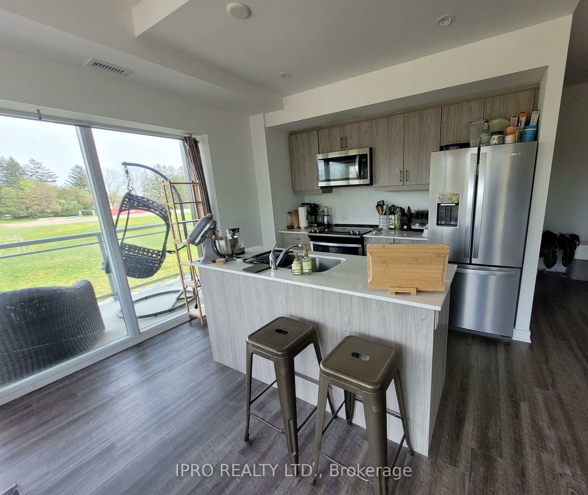 16 Markle Crescent, #301