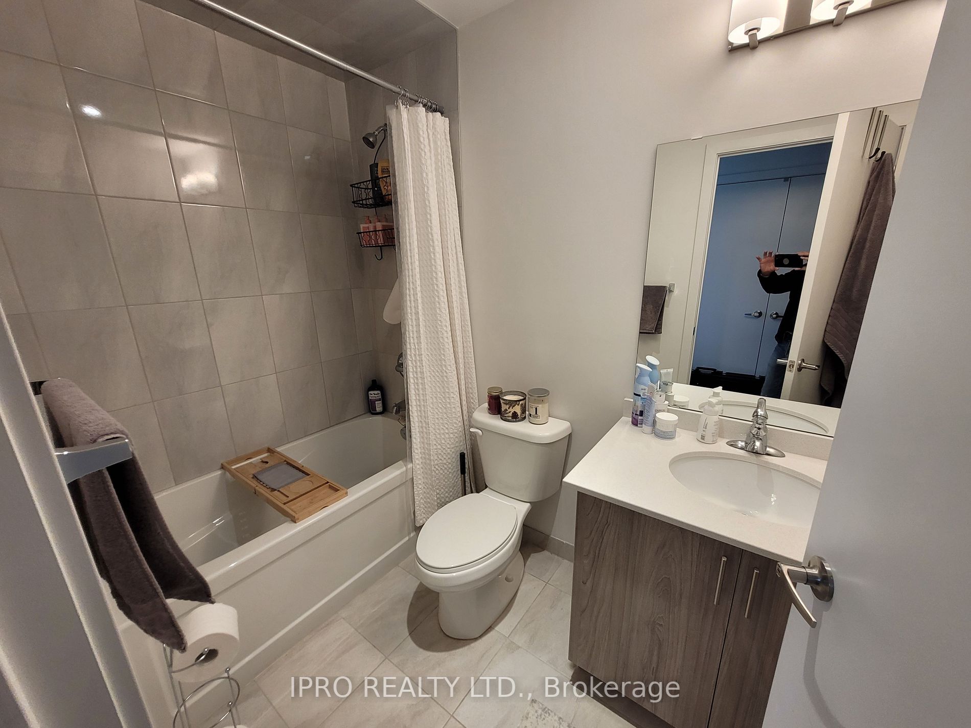 16 Markle Crescent, #301