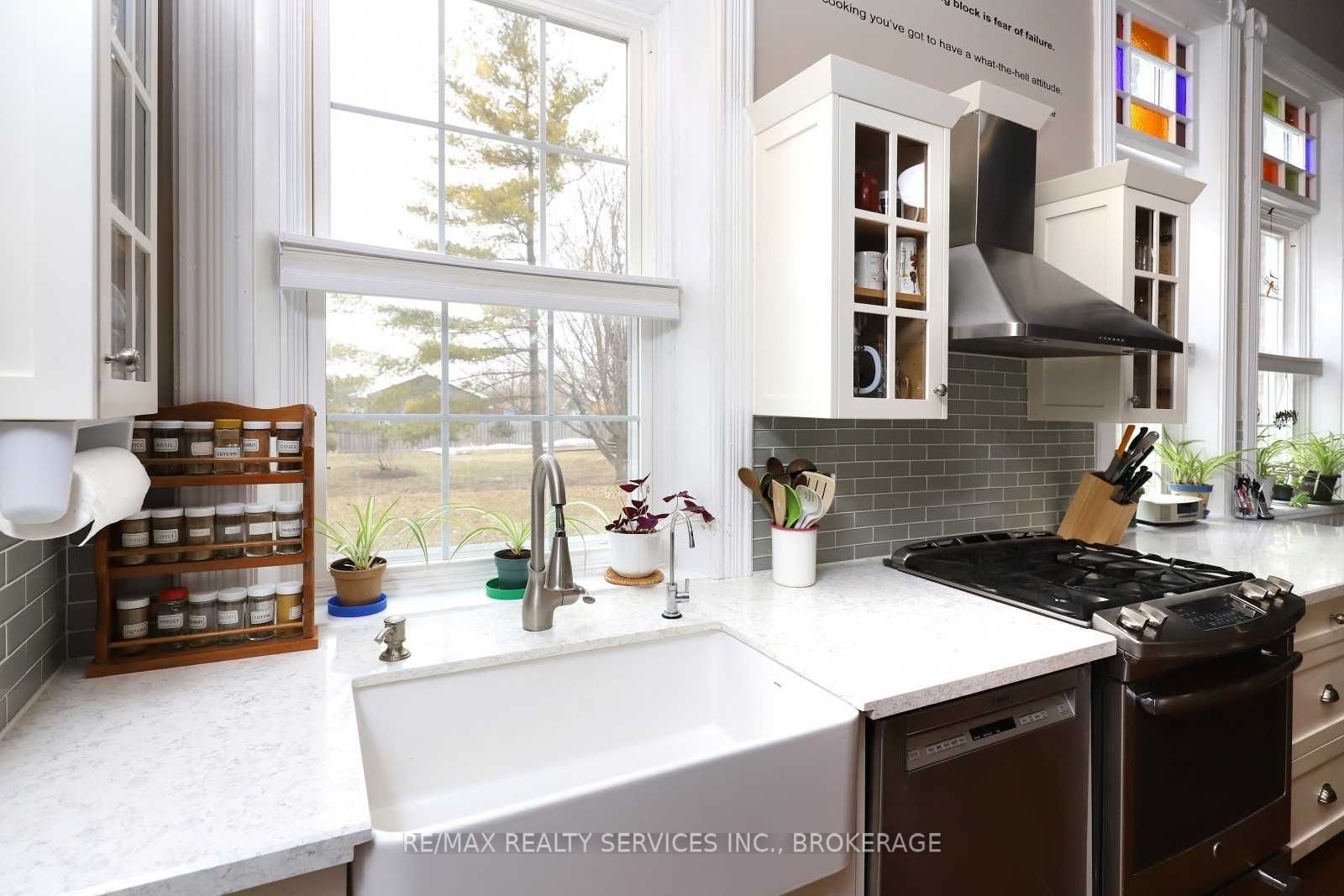 Listing X6009313 - Large Photo # 20