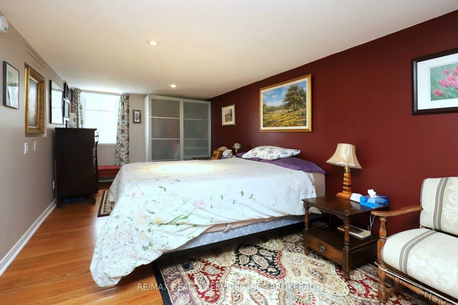 Listing X6009313 - Large Photo # 26