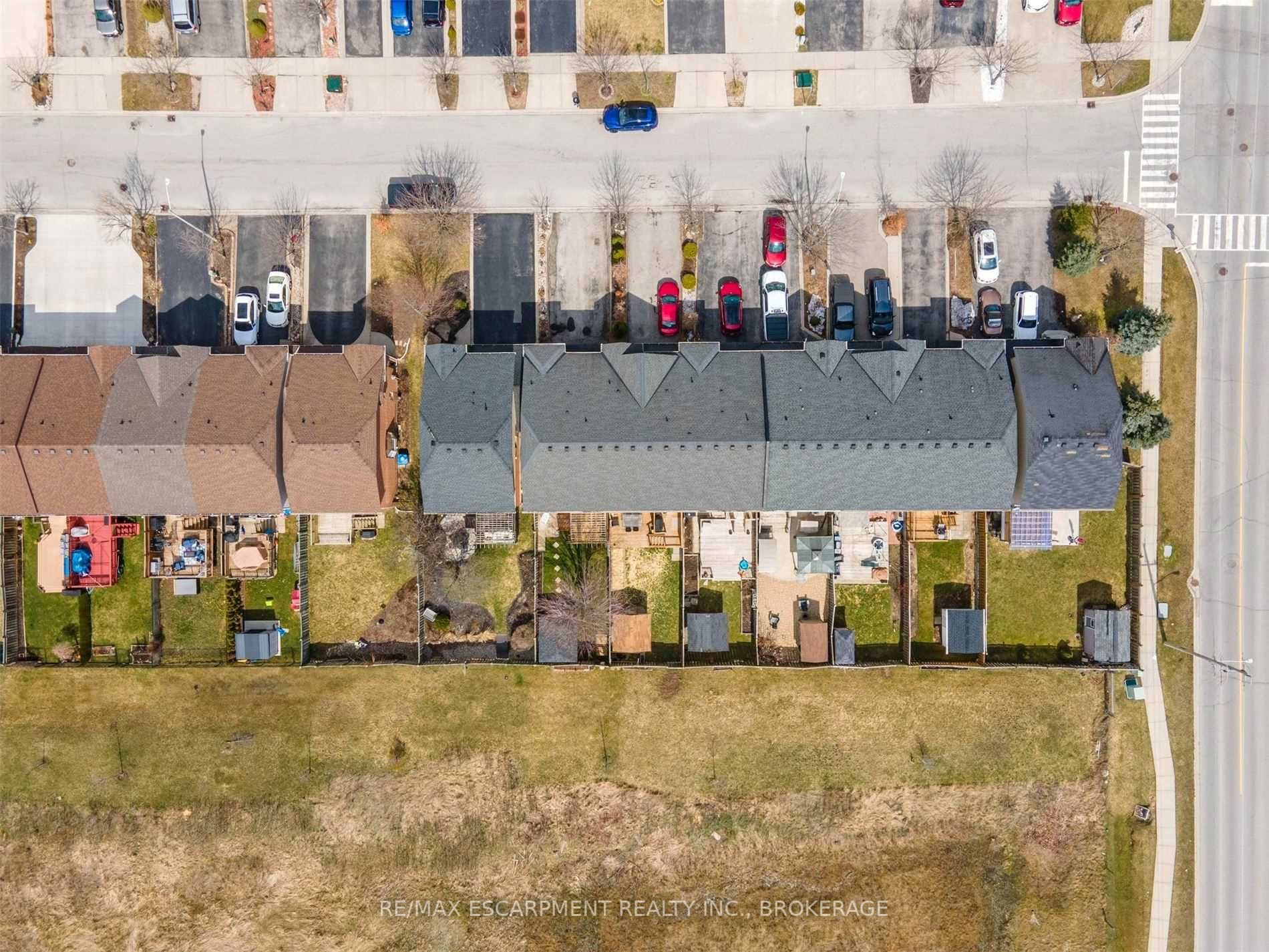 14 Fairhaven Dr