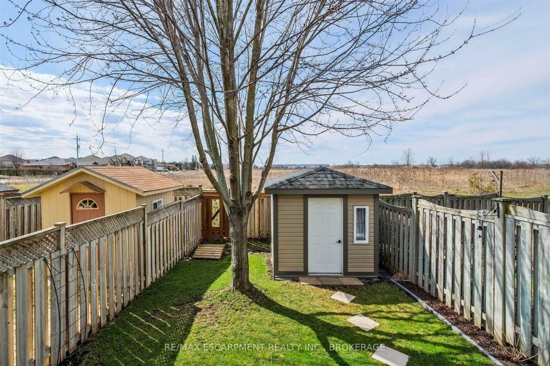14 Fairhaven Dr