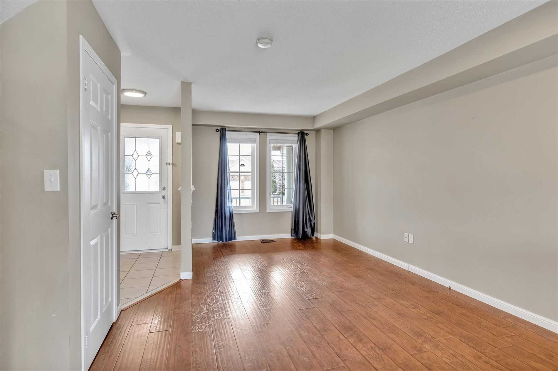 781 Tully Crescent