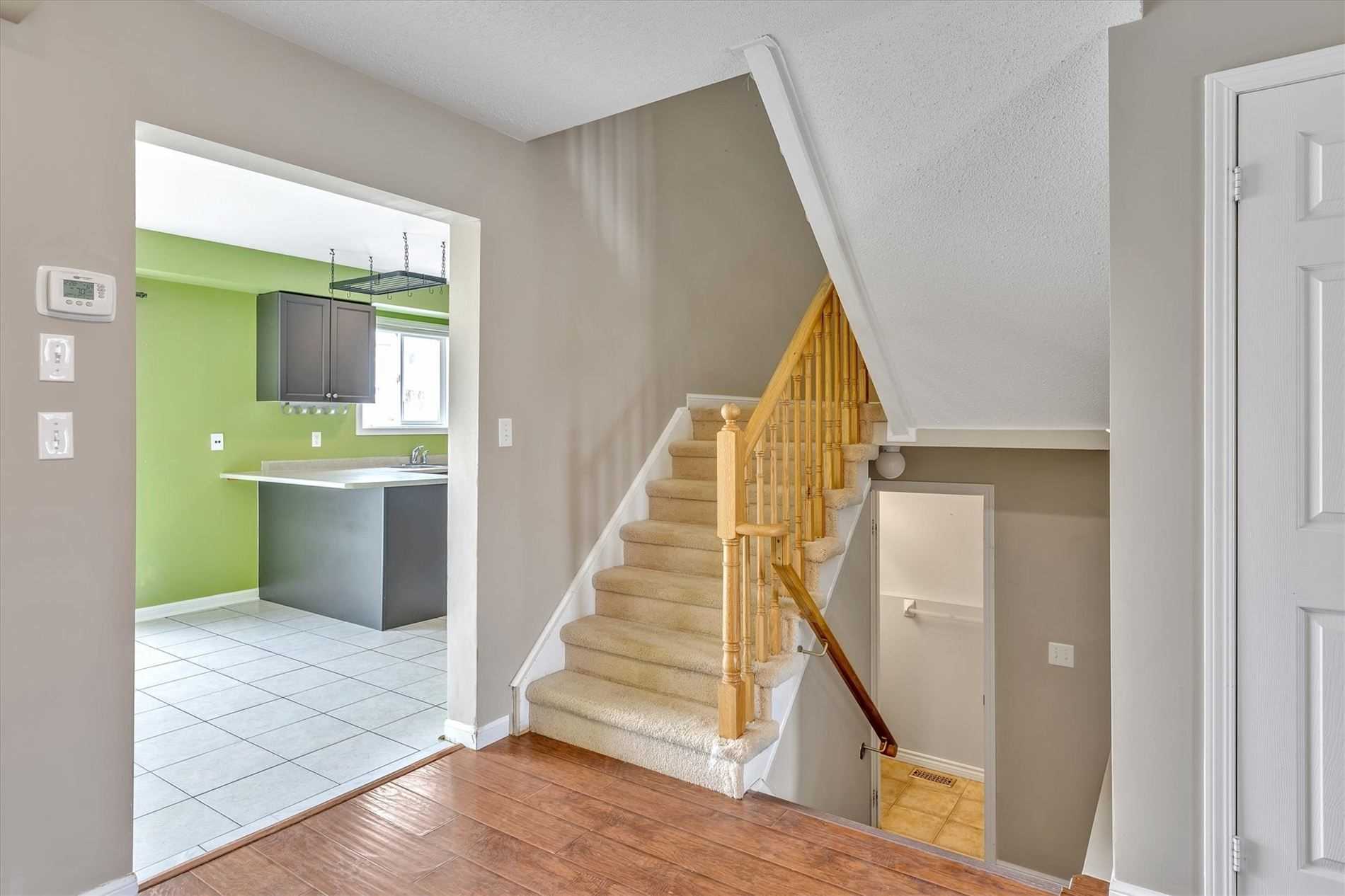 781 Tully Crescent