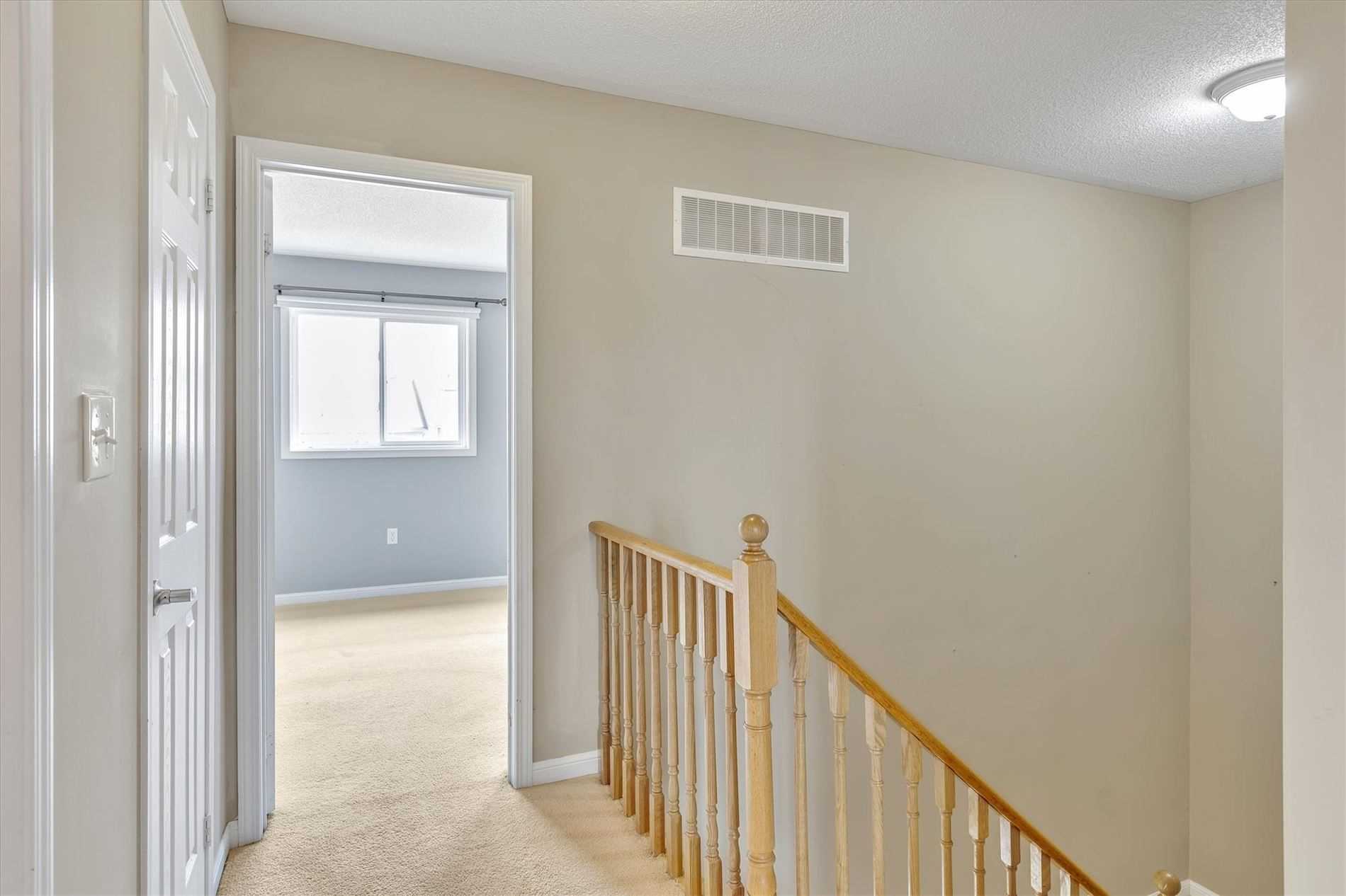 781 Tully Crescent