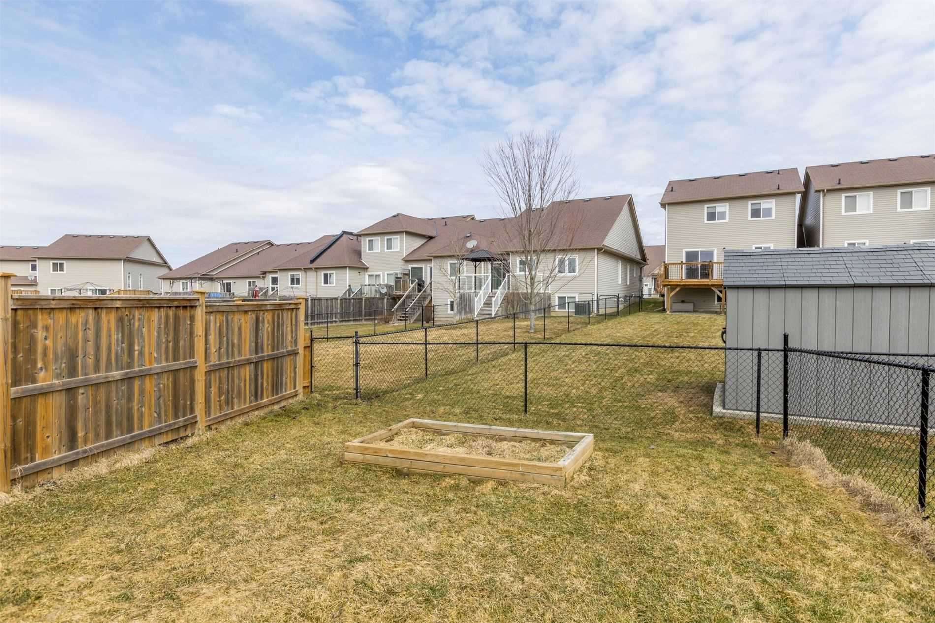 781 Tully Crescent