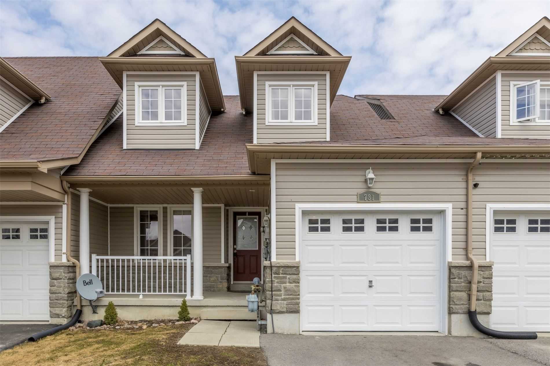 781 Tully Crescent